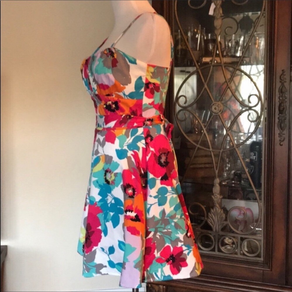 Cute Floral Summer Dress Alyn Paige Summer floral dress sleeveless - Picture 3 of 5